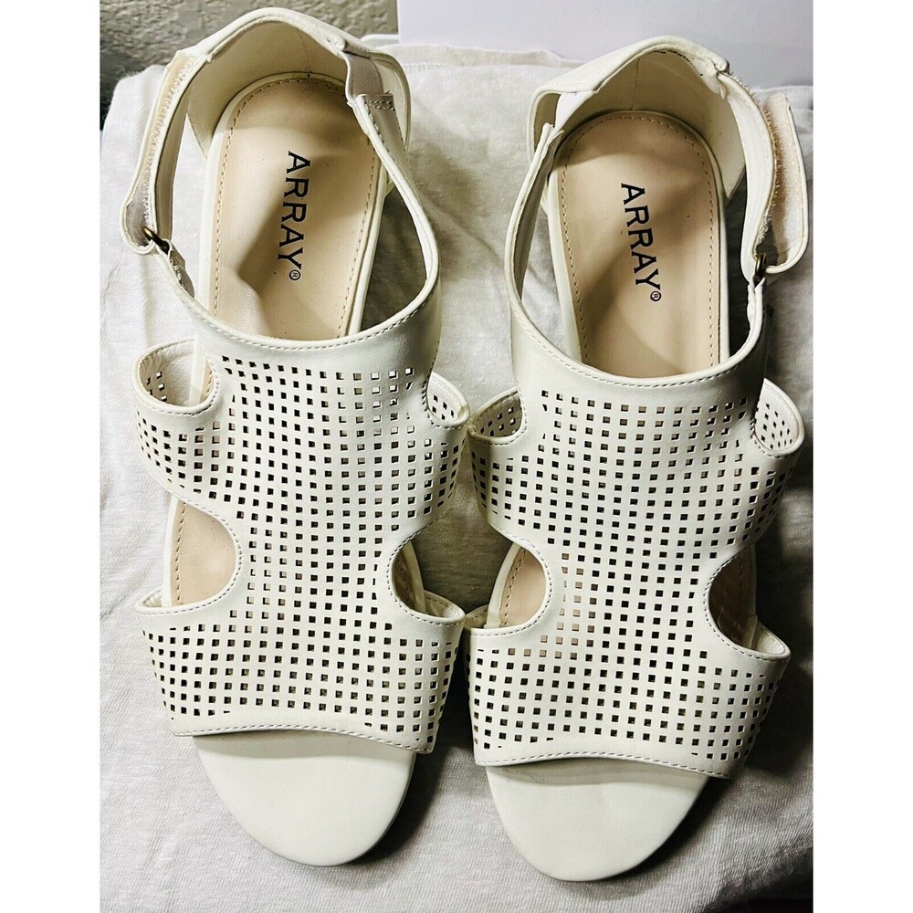 Array Women’s Tati White Low Wedge Heel Sandals Size 9.5 M